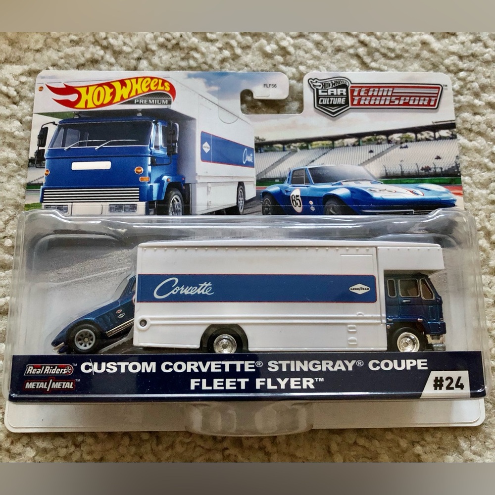 Hot Wheels Team Transport Custom Corvette Stingray Coupe Fleet Flyer #24